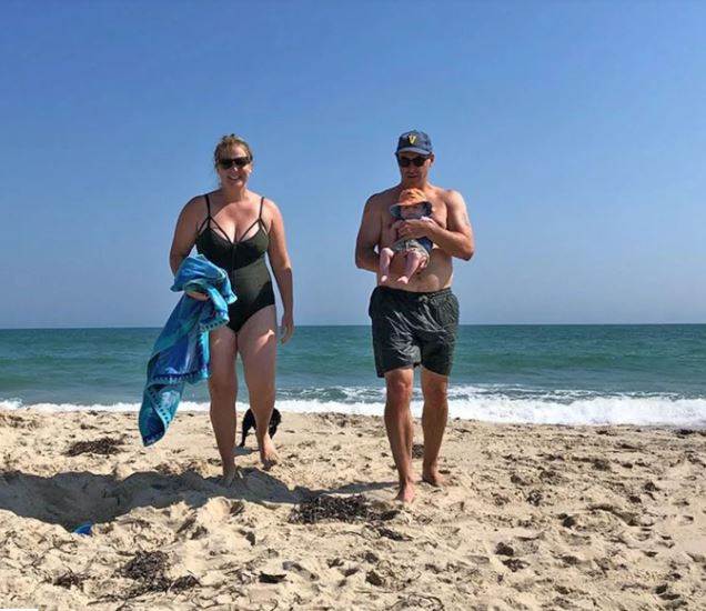 Amy Schumer skinula čak 22 kilograma pa podnijela zahtjev za razvod braka
