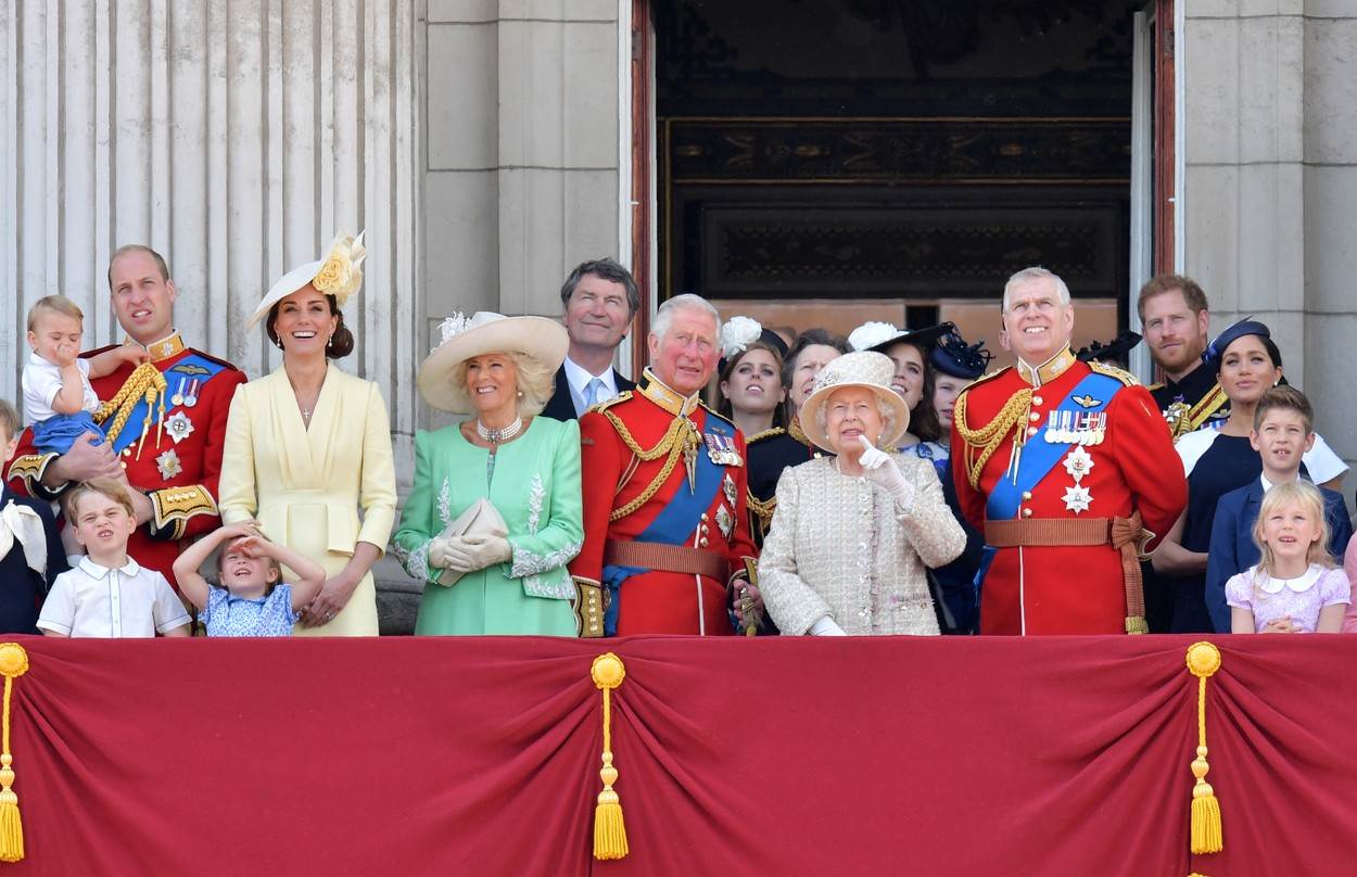 Princ Charles poslao poljubac Kate Middleton