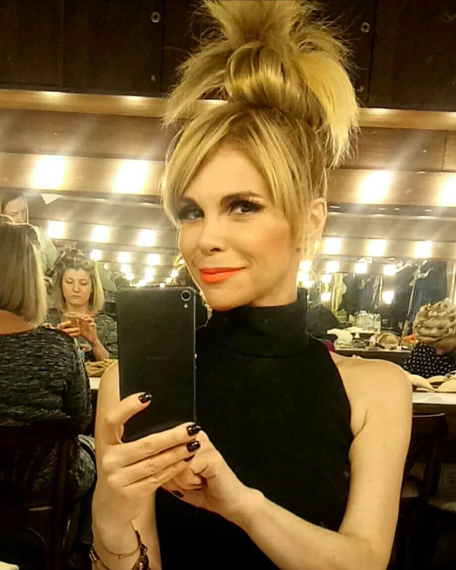 Mila Elegović gradom je prošetala bez hlača