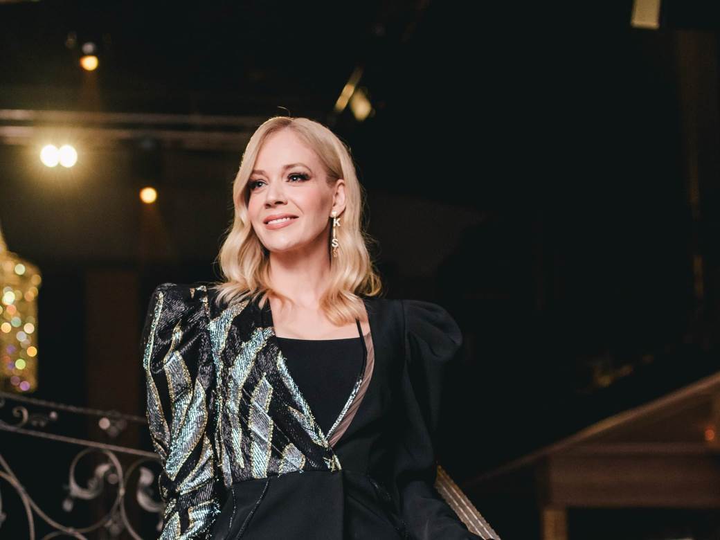 Jelena Rozga u opuštenom izdanju