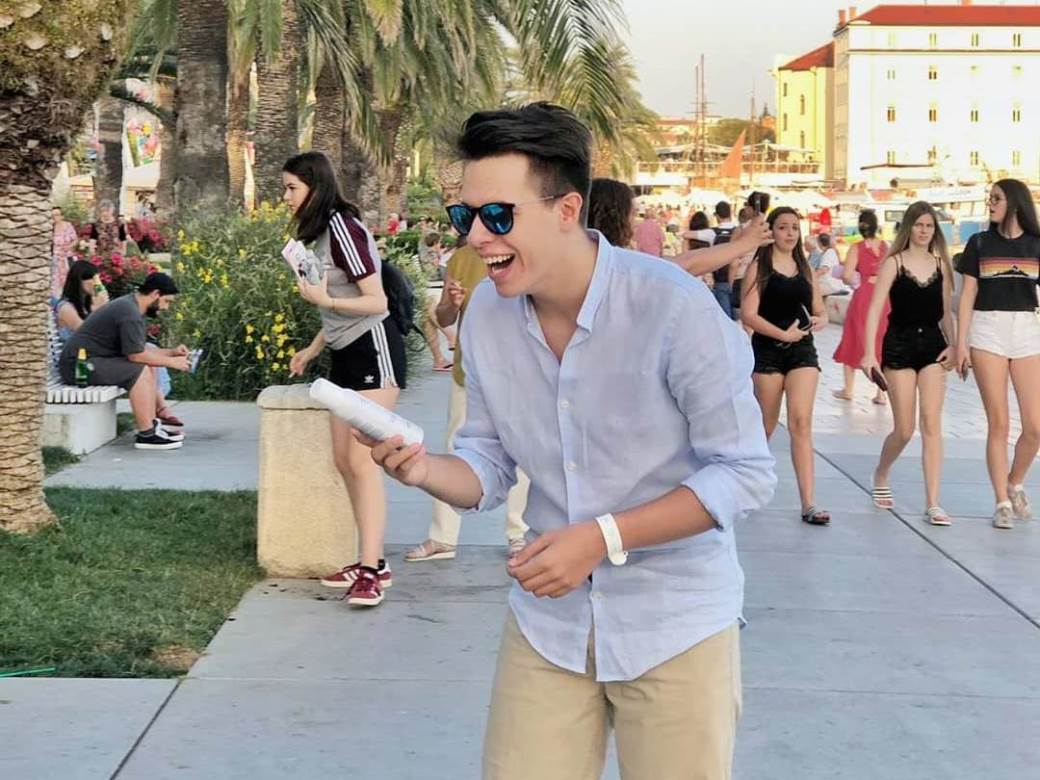 Roko Blažević nastupio u sklopu dodjele nagrada Emmy