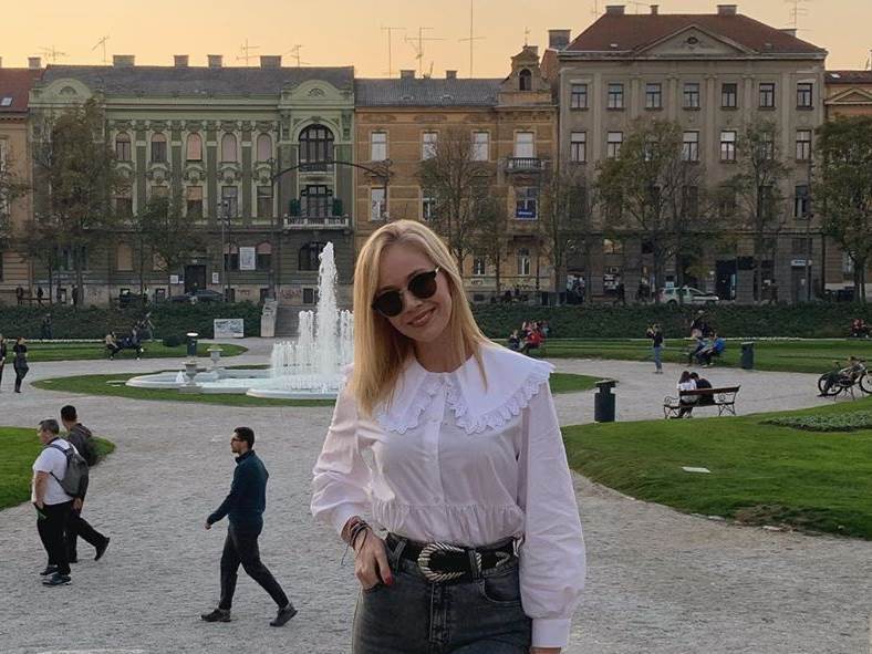 Jelena Rozga u opuštenom izdanju