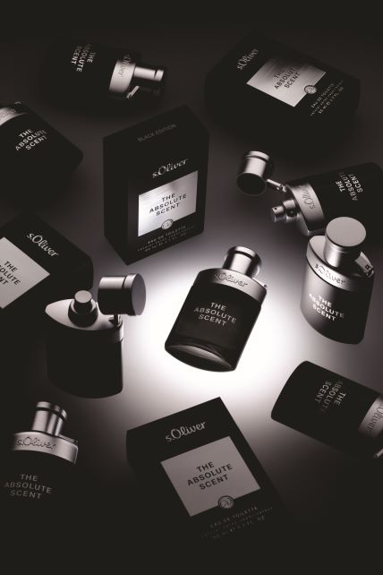 s.Oliver_The Absolute Scent_Mood_Packshot_02.jpg