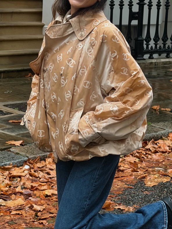 Chanel logo jakna