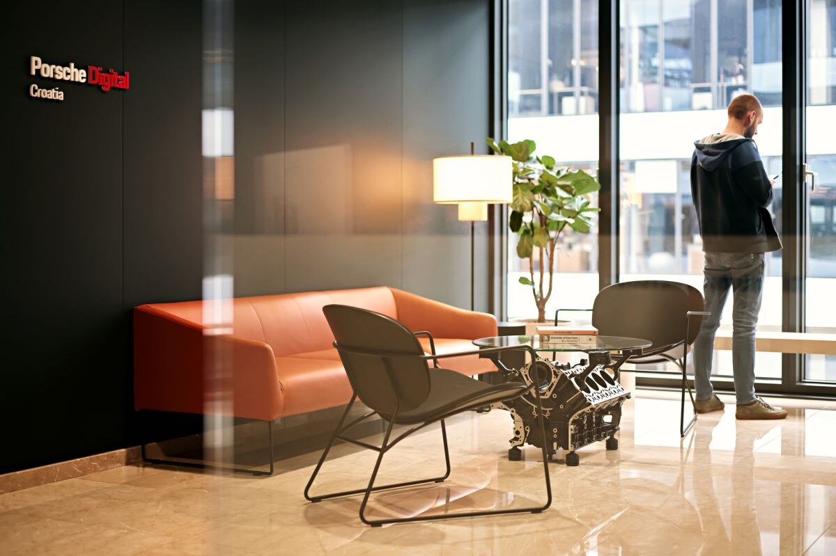 Porsche Digital Croatia interijer 10.jpg