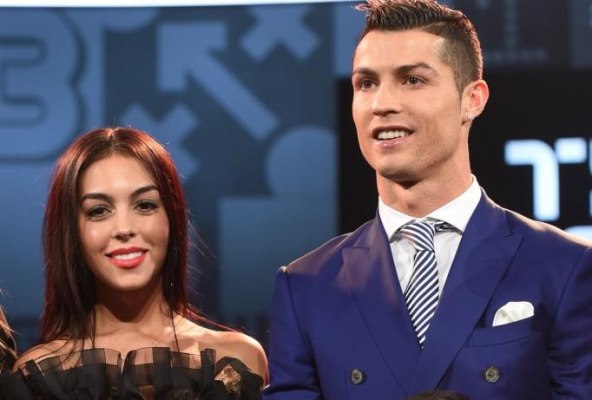 SLOMIO SE Cristiano Ronaldo ne prestaje ridati