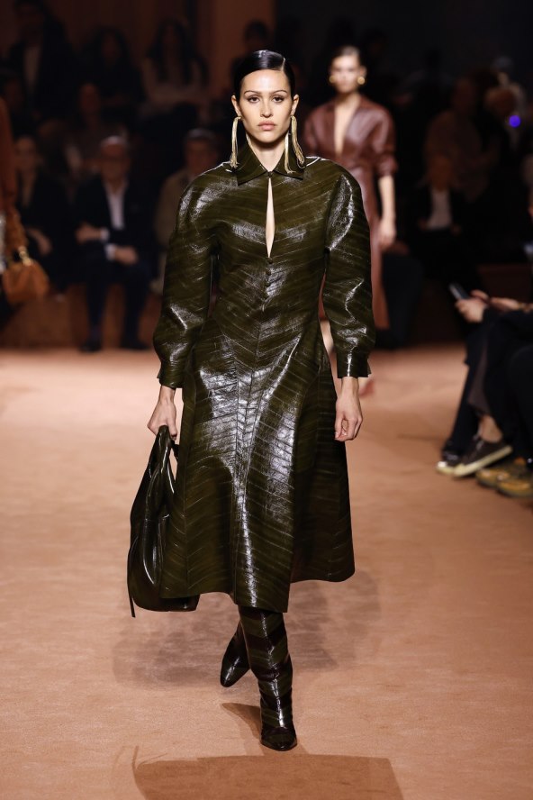 Kožna haljina Fendi AW25