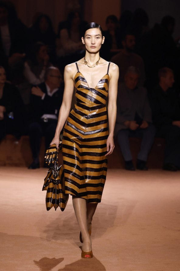 Kožna haljina Fendi AW25