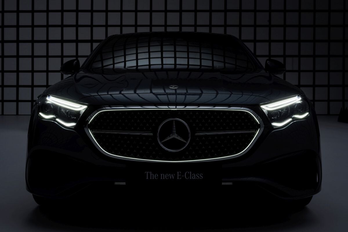 Mercedes-Benz E-klasa 2023 (19).jpg