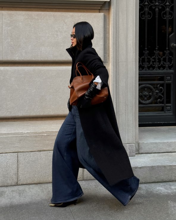 Zima 2025 modni trend rukavice