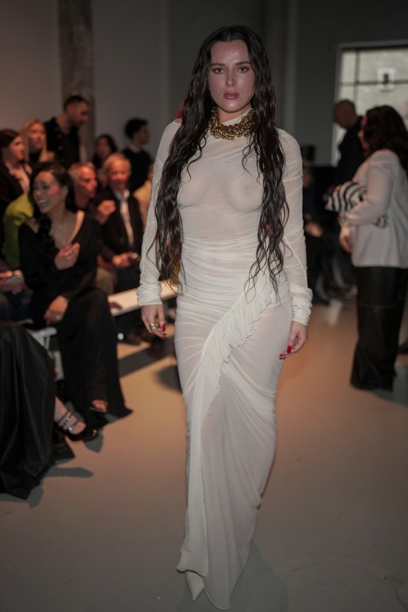 Atlein AW25 Bella Thorne