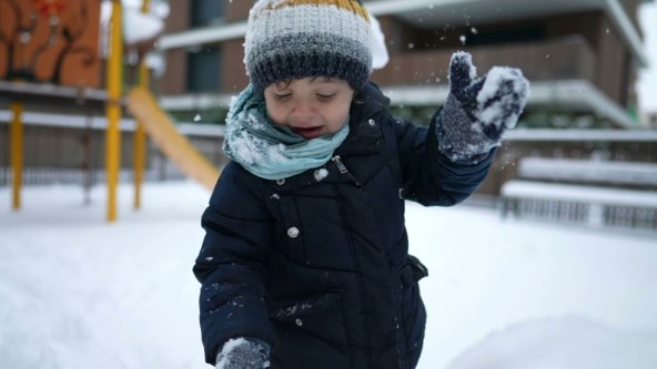Djeca i zimska odjeća - savjeti kako da im ne bude hladno