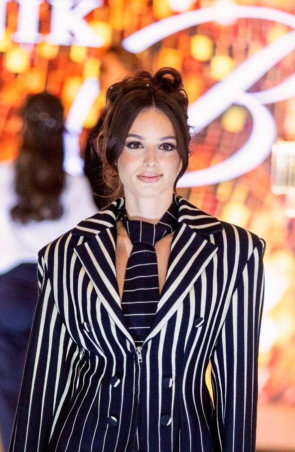 “Modern Parisian Muse”.jpeg