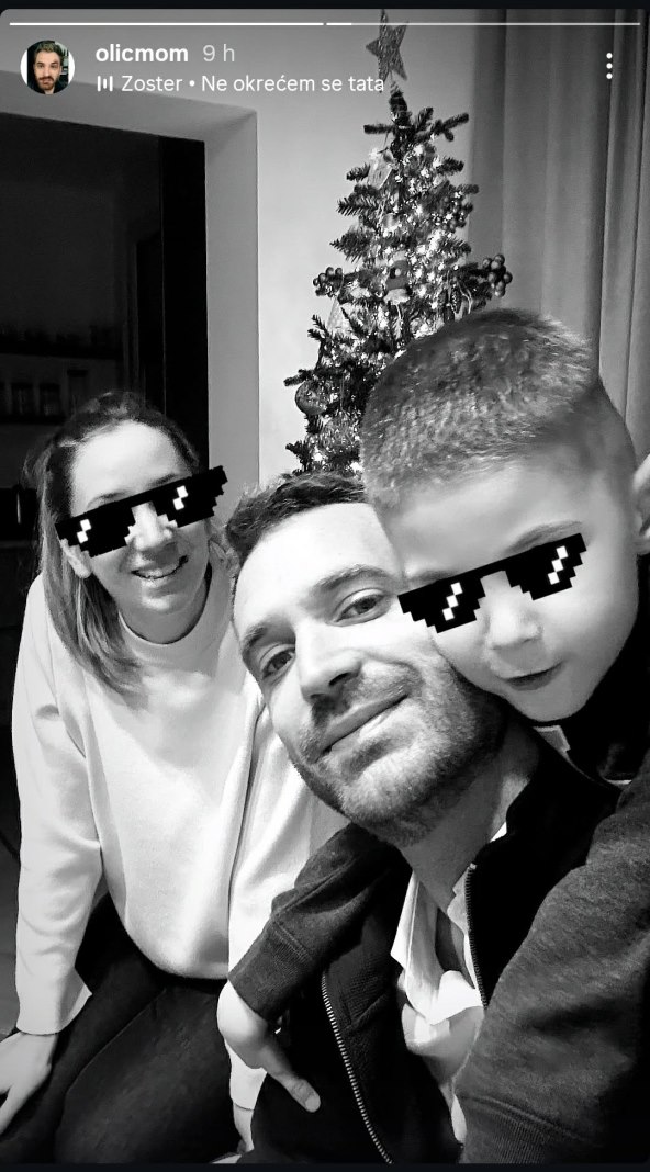 Momčilo Otašević sa sinom i sestrom