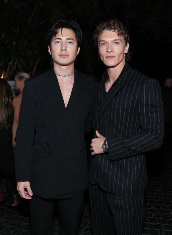 Connor Storrie i Hudson Williams