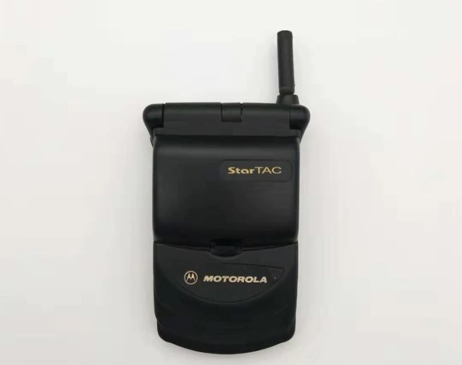 Motorola StarTAC  (1).jpg