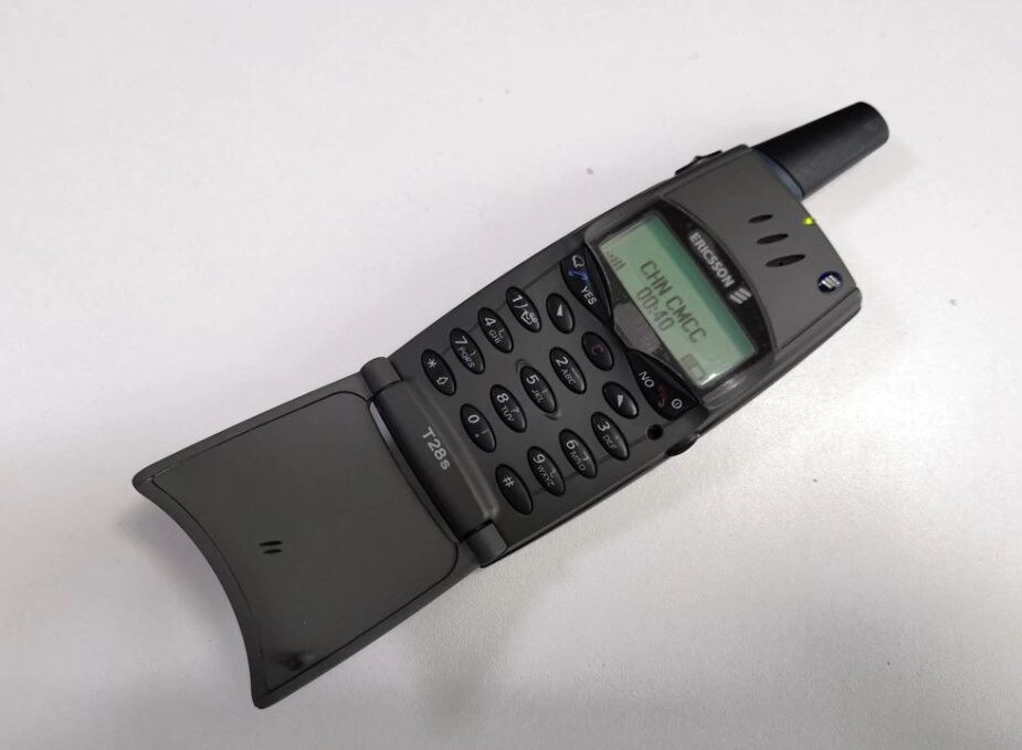 Ericsson T28s (6).jpg
