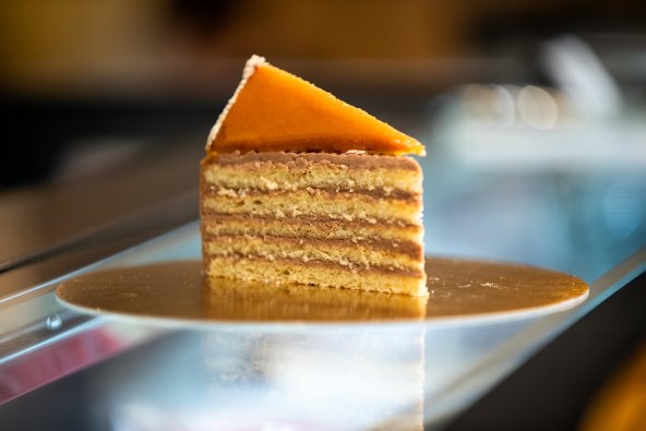 Apetitlih Doboš torta