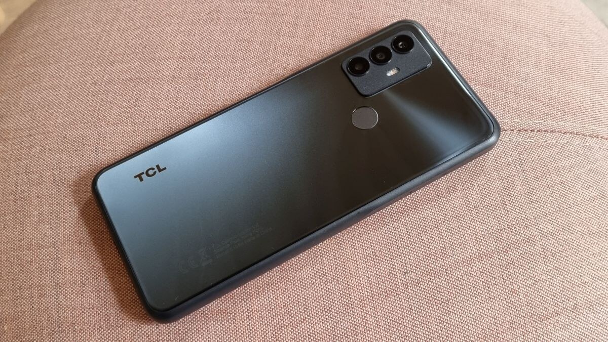 TCL 30 SE (2).jpg