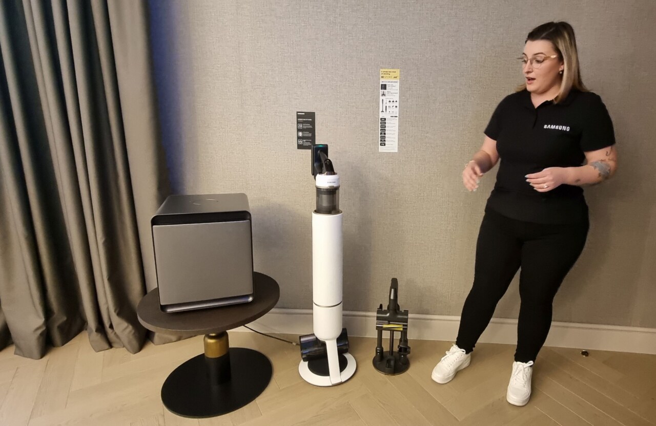 Samsung Bespoke Jet (3).jpg