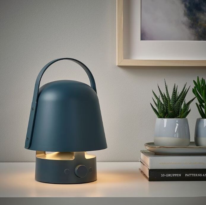 Ikea Vappeby Bluetooth zvučnik lampa (8).jpg