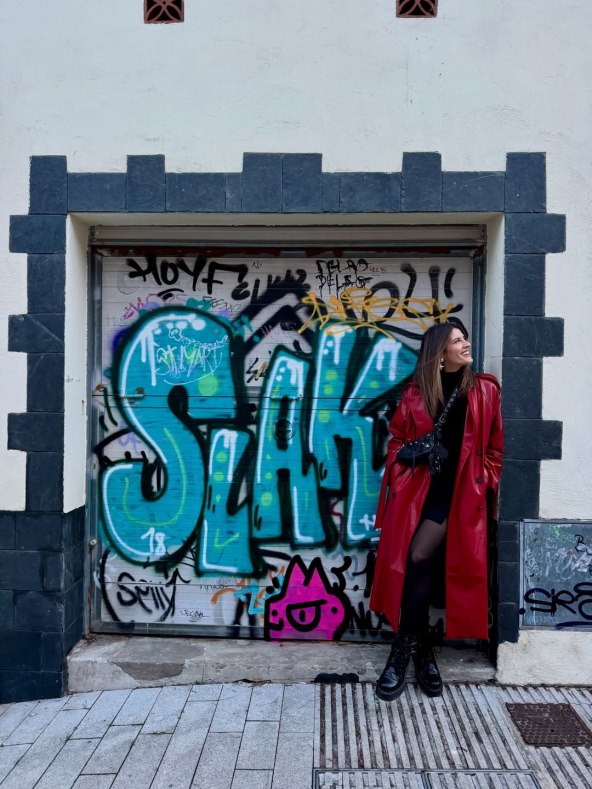 Evo nekoliko super mjesta u Barceloni👇🏻📍Bar Brutal za večeru i cugu 📍Chox za cimet rolice📍A (1).jpg