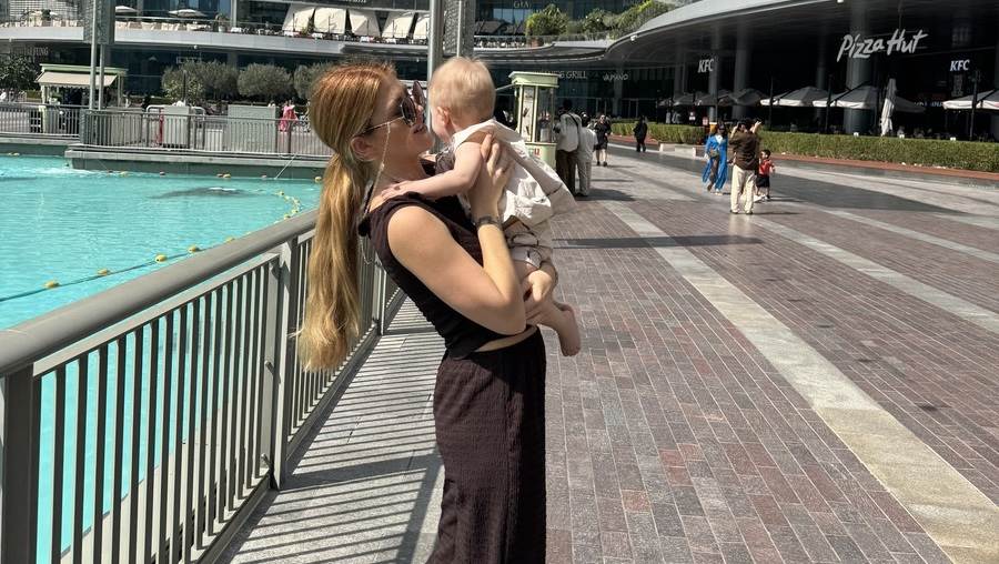 Pjevačica Nina Donelli za Story opisala odmor s 10-mjesečnom kćerkicom