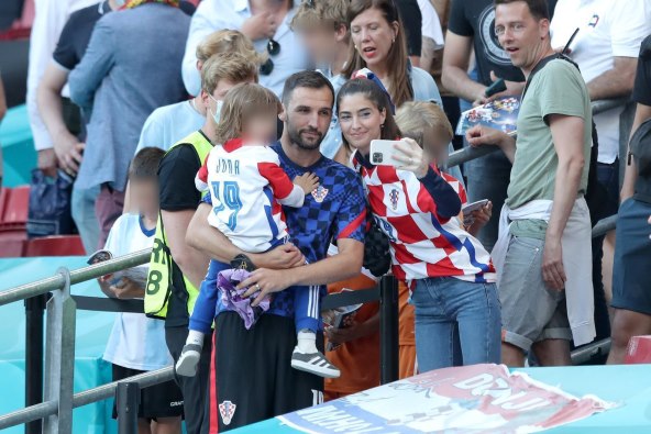 Milan Badelj sa suprugom Martinom i sinom