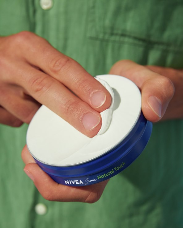 NIVEA Blue Creme 4.jpg