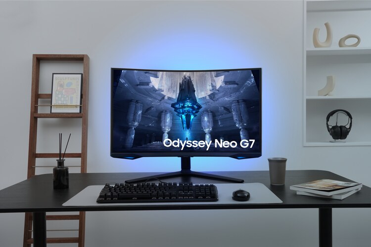 Samsung Odyssey Neo G7 (6).jpg