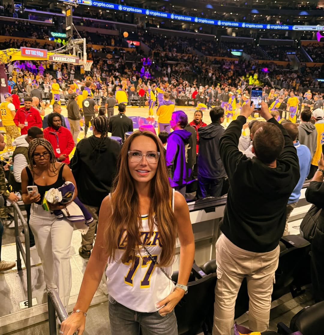 🏀💜💛.jpg