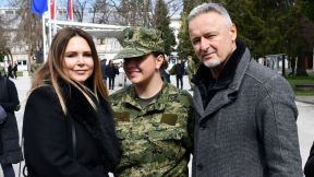 Marko Perković Thompson sa suprugom Sandrom i kćeri Divom Marijom