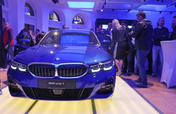 SLUŽBENO PREDSTAVLJANJE LEGENDARNOG BMW MODELA