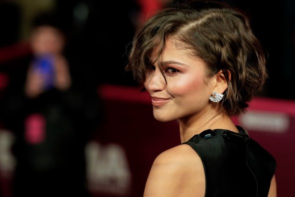Zendaya bixie kosa