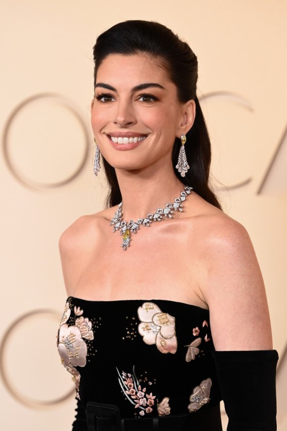 Anne Hathaway