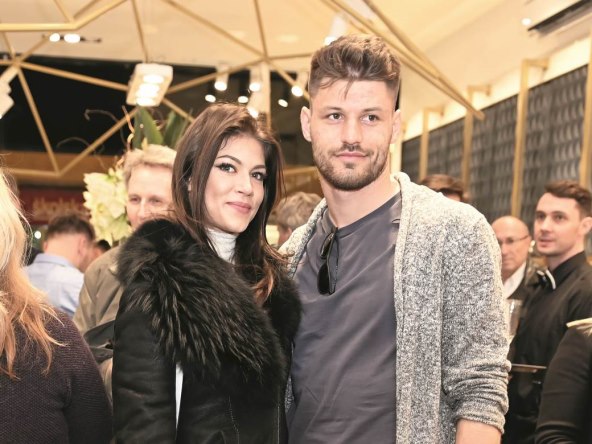Petkovićeva bivša poslala znakovitu poruku, a onda se brzo predomislila