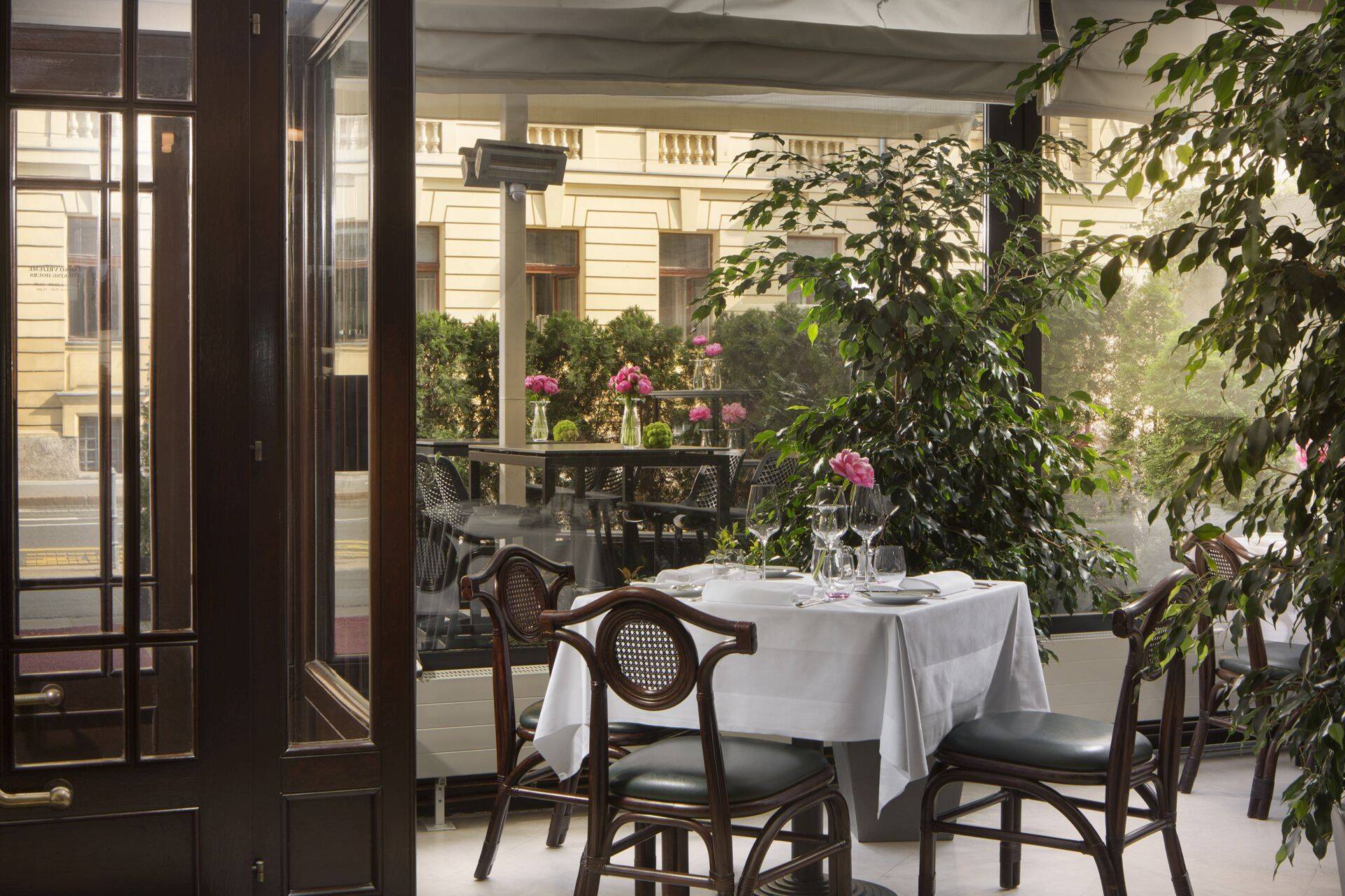 Esplanade Zagreb Hotel - Le Bistro (4).jpg