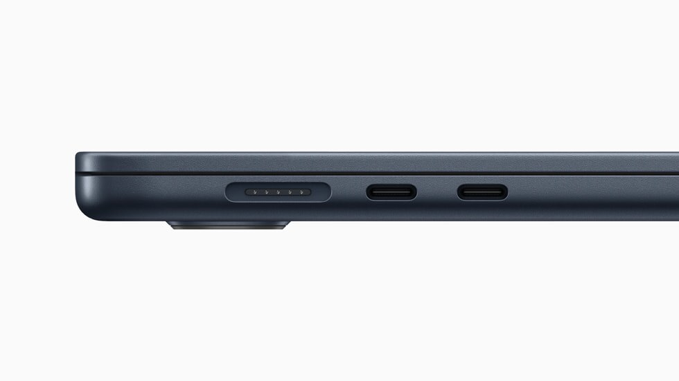 Apple MacBook Air 15,3 inča (8).jpg