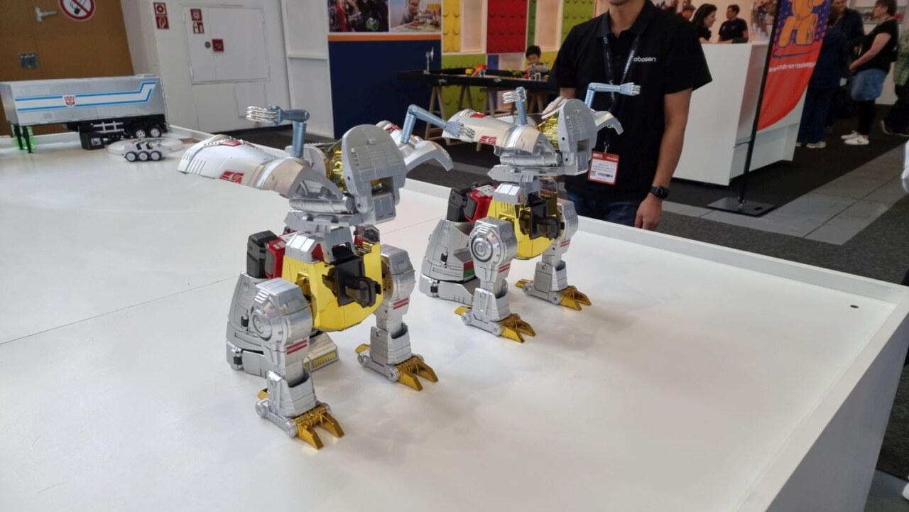 Roboti transformeri (8).jpg