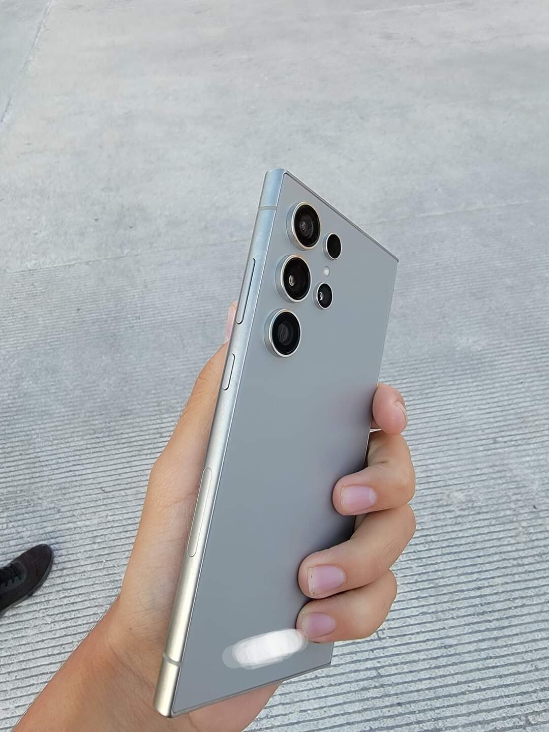 Samsung Galaxy S24 Ultra (3).jpeg