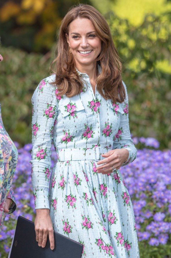 Kate Middleton već četiri mjeseca trudna s blizankama?