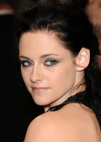 Kristen Stewart lice Balenciaga parfema