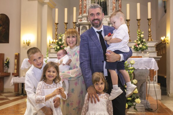 Stipe Pletikosa i supruga uživaju u svom blagoslovu