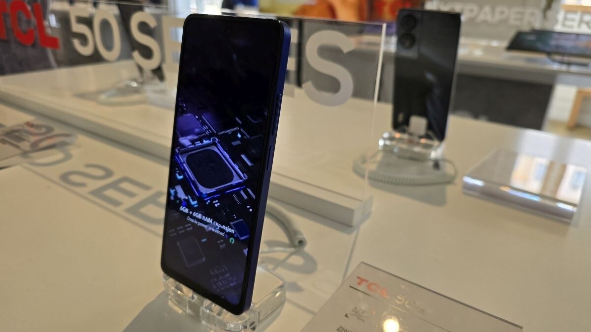 TCL 50 SE (2).jpg