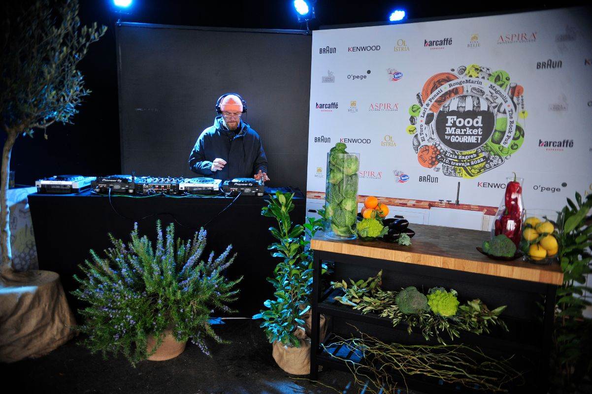 Food Market by Story Gourmet