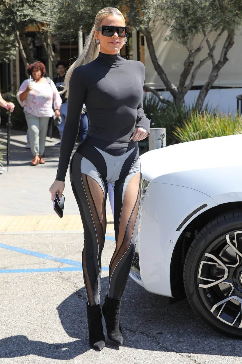 Khloe Kardashian transformirala je tijelo u teretani