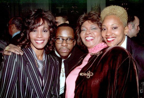 ISTINA NA VIDJELU Napokon objavljeni rezultati obdukcije Whitney Houston