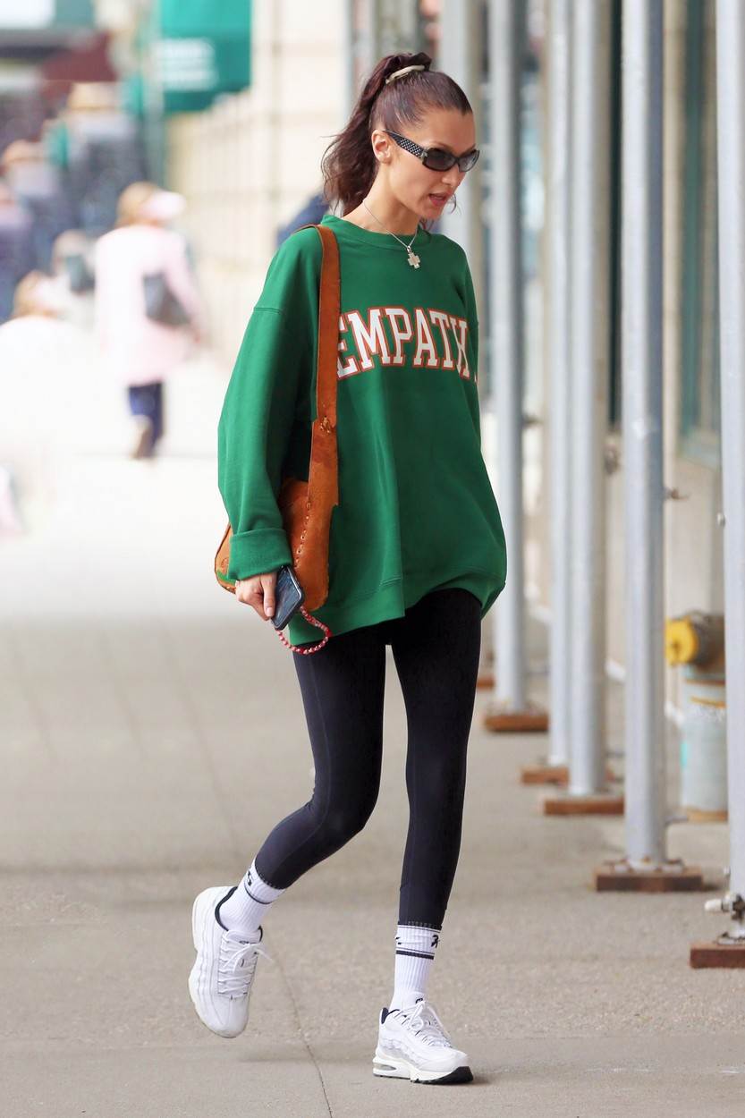 Bella Hadid. u tajicama.jpg