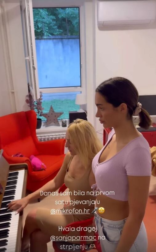 Laura.JPG