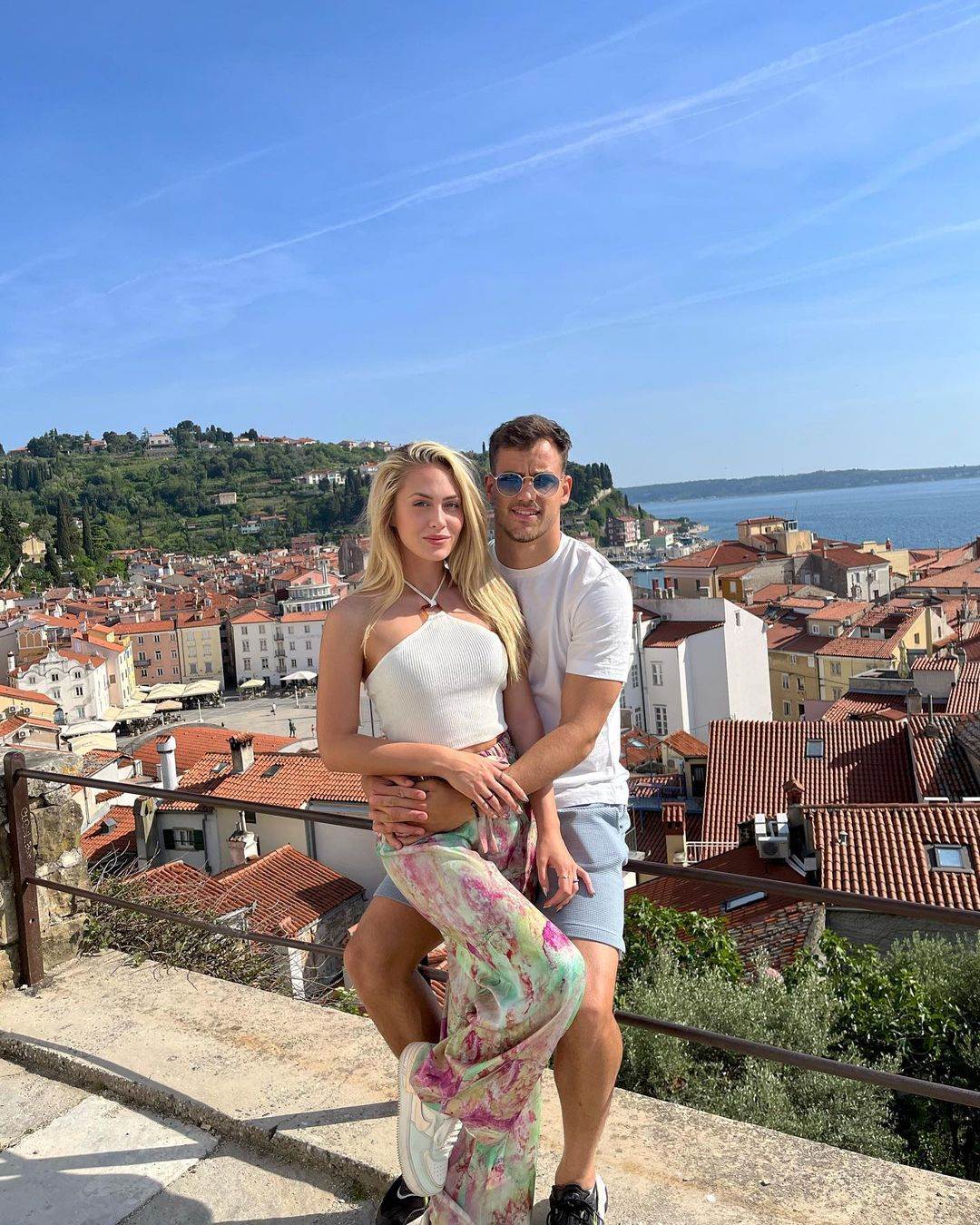 Albina Grčić u vezi je s nogometašem Ivanom Ćalušićem